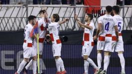 了其坚定的 了其坚定的